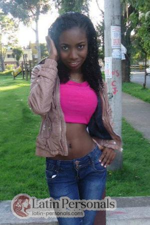 157338 - Mayerli Age: 28 - Colombia