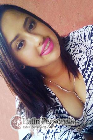 172024 - Daniela Age: 28 - Costa Rica