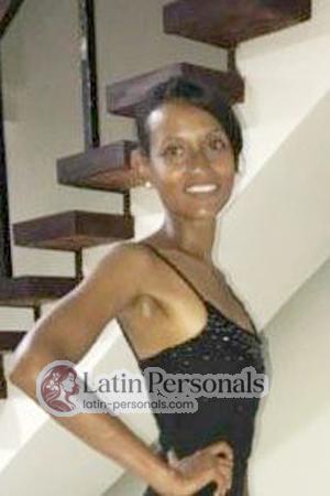 173738 - Stephanie Age: 37 - Costa Rica