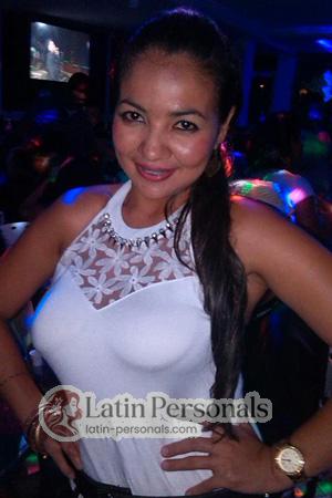 176819 - Laura Age: 39 - Colombia