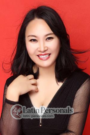 177047 - Emma Age: 46 - China