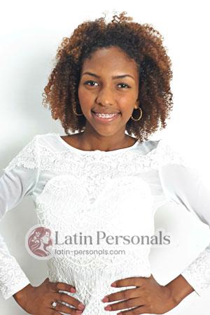 179211 - Laura Age: 27 - Colombia