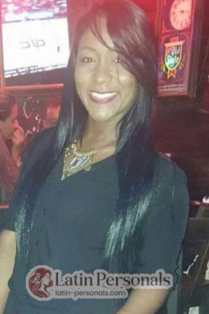 180631 - Karina Age: 37 - Colombia