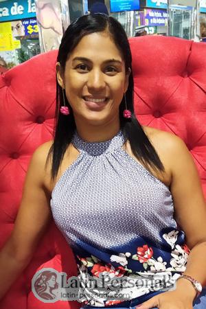 195449 - Emi Age: 45 - Colombia