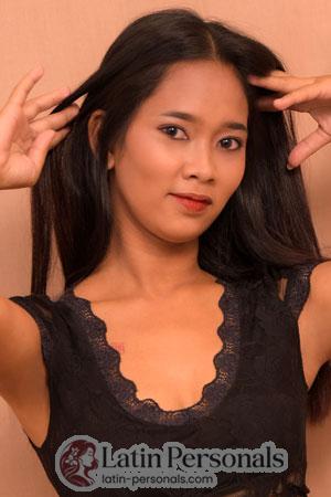 201136 - Crichelle Age: 27 - Philippines