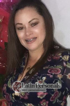 203845 - Yendry Age: 44 - Costa Rica