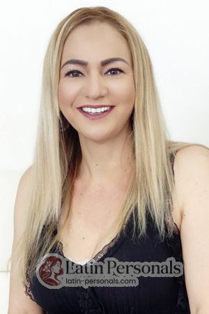 203847 - Silvia Age: 48 - Colombia