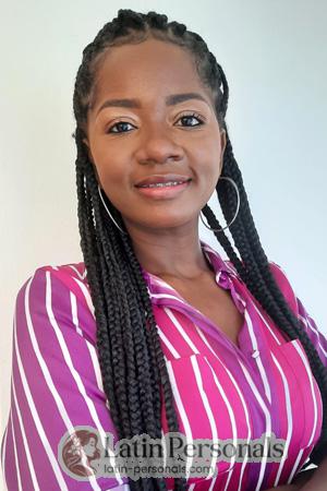 205104 - Stefany Age: 35 - Colombia