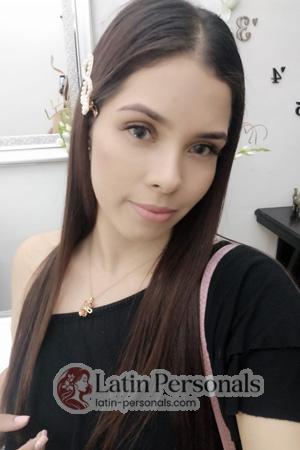 205223 - Daniela Age: 29 - Colombia