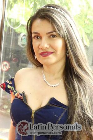 205233 - Erika Age: 49 - Colombia