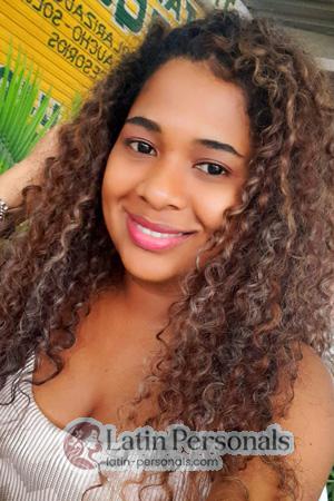 205916 - Yaneiris Age: 38 - Colombia