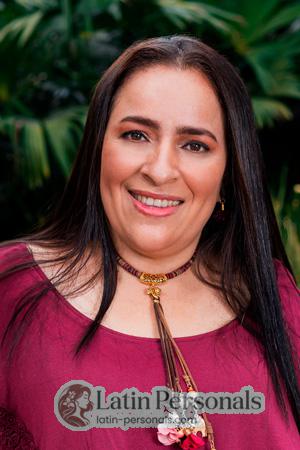 207513 - Yised Age: 44 - Colombia