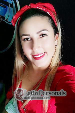 209327 - Melissa Age: 34 - Costa Rica