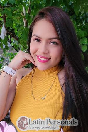209818 - Geraldine Age: 26 - Colombia