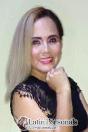 210411 - Cinthia Age: 44 - Costa Rica