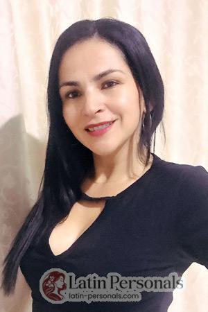 212326 - Alexandra Age: 49 - Colombia