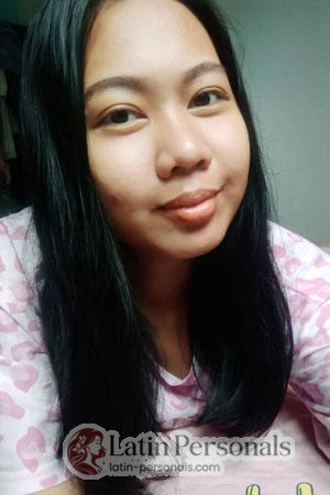 212417 - Somruethai Age: 31 - Thailand