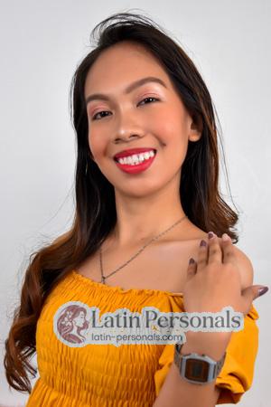 214761 - Jevy Age: 22 - Philippines