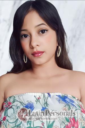 215556 - Laura Age: 33 - Colombia