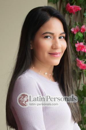 216440 - Melania Age: 42 - Peru