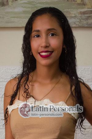 217338 - Ariana Age: 22 - Peru