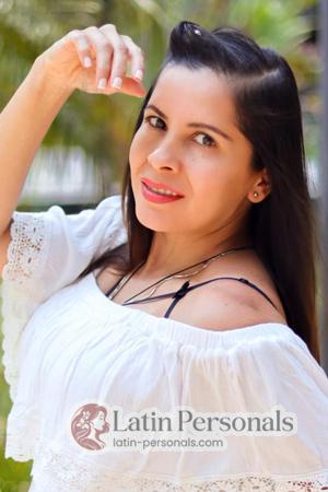 218132 - Lucero Age: 44 - Colombia