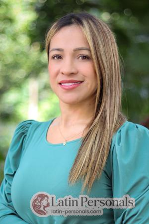 218134 - Laura Age: 35 - Colombia