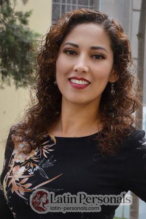 219229 - Paola Age: 49 - Peru