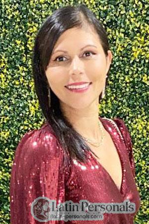 219473 - Laura Age: 44 - Costa Rica