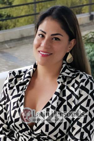 220038 - Alejandra Age: 35 - Colombia