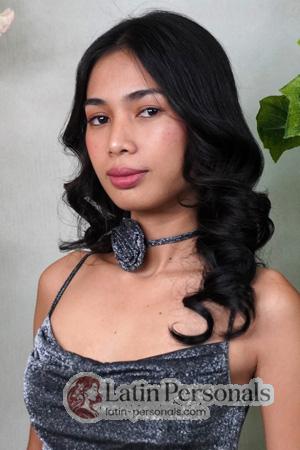 221721 - Gloselle Age: 24 - Philippines