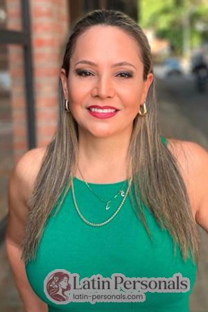 221791 - Maria Age: 51 - Colombia