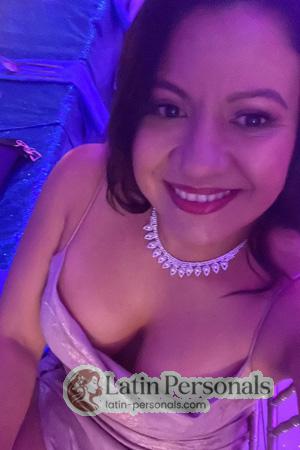 221804 - Lilliam Age: 44 - Costa Rica