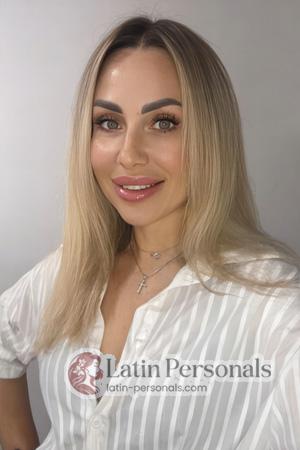 223452 - Elena Age: 43 - Ukraine