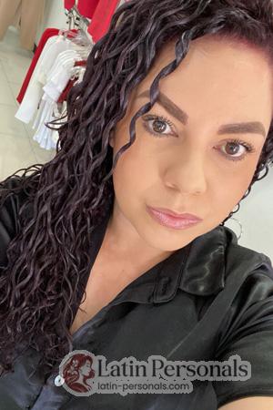 224155 - Silvia Age: 20 - Costa Rica