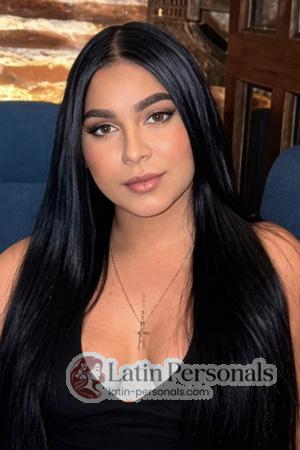 227132 - Maybelline Age: 23 - Colombia