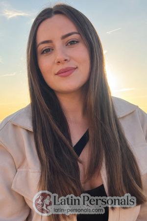 227508 - Laura Age: 26 - Colombia